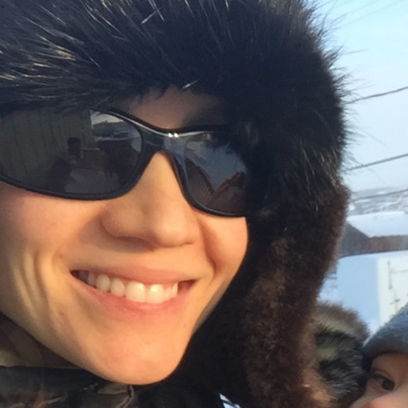 Meet your Posher, Jess - Picture 2 of 2